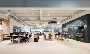 Knoblauch S Flexible Office In Germany Invites Customers To Discuss Furniture Over Coffee Office Interior Design Beautiful Office Office Cafe