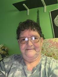 Who here ever had the chance to meet Ray Hicks? I loved that man. He was my  neighbor. However I think he and his jack tales and ghost tales are why at