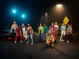 Created by netflix, the movies 'rua do medo: Elenco Se Reune Em Imagem Promocional Da Trilogia Rua Do Medo Da Netflix Arroba Nerd