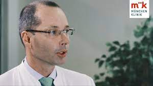 He rode conner 70 (by connor 48, f. Dr Med Fuchs Gastroenterologe Magen Darm Spezialist Onkologe Krebsspezialist Hepatologe Leberspezialist Munchen Klinik