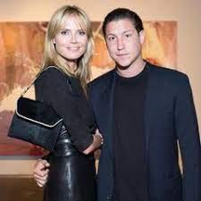 Früher machte er vor allem mit seinen rezepten auf sich aufmerksam. Attila Hildmann Und Sarah Knappik Exklusiv Plappermaul Liebt Vegan Koch Gala De