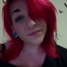 Laura Tansey's Instagram, Twitter & Facebook