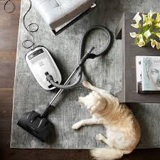 Journalist clare johnston reviews the miele c3 compact vacuum cleaner designed to pick up pet hairs and trap odours. Miele Complete C3 Cat Dog Vacuum Cleaner Williams Sonoma