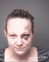 Tamra Weeks's Instagram, Twitter & Facebook