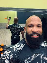 Deji kalejaiye vs fabio russo at magnum fighting championship 1 rome. Deji Kalejaiye Posts Facebook