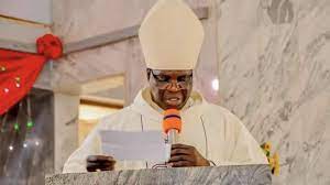 Entdecke rezepte, einrichtungsideen, stilinterpretationen und andere ideen zum ausprobieren. Nigerian Archbishop Prays For Killers Conversion At Burial Of Murdered Catholic Priest Info Digest Nigeria