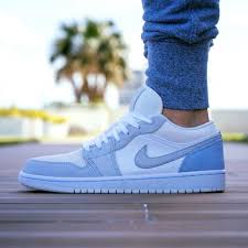 Nike Air Jordan 1 Low Paris