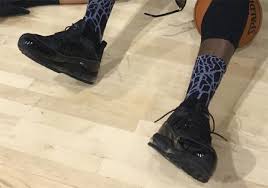 Lebron Wears Supreme X Nike Air Max 98 To Game 5 Nba Finals Practice Sneakernews Com Nike Air Max Nike Air Nike