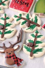 Chocolate Royal Icing Recipe Sweetopia Recipe Christmas Sugar Cookies Halloween Cookie Recipes Christmas Cookies Decorated