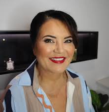 Makeup By Emma Donovan