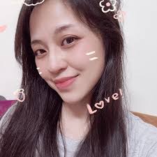 在碗盤區買到一個很日式找尋很久，大小剛好的碗公了(灑花）✌️ 但標籤好難去除啊用吹風機吹到碗都發燙