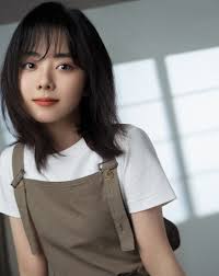 Đàm Tùng Vận phản hồi thông tin bí mật kết hôn với đại gia