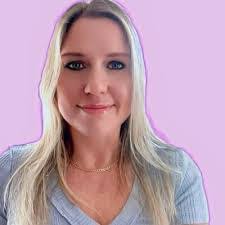 Myra Cole's Instagram, Twitter & Facebook