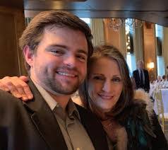 Anne Arneson's Instagram, Twitter & Facebook