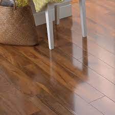 Laminate flooring usually come in standard 5 width. Colours Dolce Natural Walnut Effect Laminate Flooring 1 19m Pack Diy At B Q
