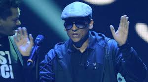 Tôt ou tard #by leï #french Fans Ratseln Warum Tragt Xavier Naidoo Immer Eine Brille Promiflash De