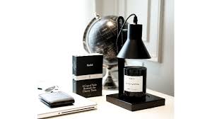 One type of candle warmer has a bright, halogen light that shines onto the candle from above. What Are Candle Warmers And Why Do You Need One