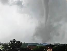 Spc tornado/severe thunderstorm watch page. Tschechien Tornado Fordert Mindestens Drei Menschenleben Der Spiegel