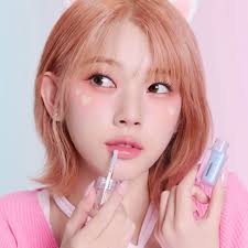 UNIS as endorsers for a Korean brand name 'Cocogaga', a cosmetic sub-brand  of Forencos. I think this is their 1st brand endorsement 🥹🥹