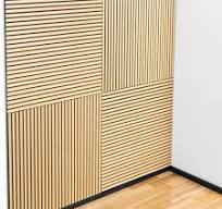 600*600mm Natural Smoky Oak Veneer Finish Akupanel Acoustic Panel Wooden  Slat Wall Perforated Fiber Acoustic Panel