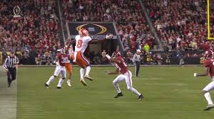 Smith was honored as the winner of the heisman trophy award on tuesday night. Ross Makes Ridiculous One Handed Catch Espn Video