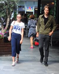 Aglamak Istiyorum O Benim Askim Tamam Mi 2020 Unluler Kizlar Baris