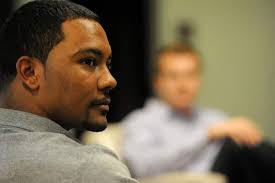 Oil, gas industry tries to keep talent in pipeline