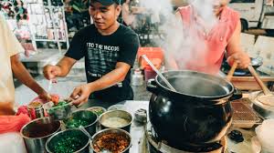 Food choices at jalan alor pictures of jalan alor and surroundings jalan alor is a short walk away from the modern shopper's paradise of the bukit bintang walk. The 5 Best Street Food Spots In Kuala Lumpur