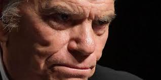 L'homme d'affaires s'est confié lors d'une interview accordée à sept à huit sur tf1, qui sera diffusée ce dimanche 24 novembre. Bernard Tapie Un Battant De Retour Au Theatre Le Point