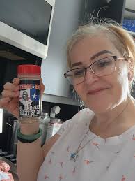 Canadians ❤️ our Hambone's Seasoning! Robyn uses Hambone's