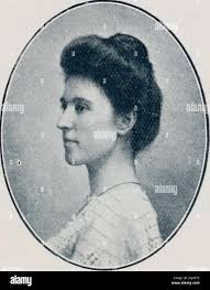 Mrs arthur duncan hi-res stock photography and images