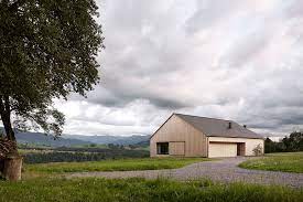 house kaltschmieden modern barn house house in the woods architecture