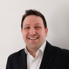 I'm now a doctor! 🎓 On Friday I successfully defended my PhD