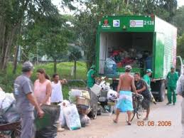 It has a population of almost 2 million people. Curitiba Sustainable City