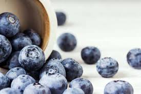 Inside a pint, you could fit approximately 275 blueberries. Blueberry Jam Recipe Easy And Only Needs 1 Pint Of Blueberries