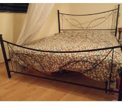 Letti in ferro battuto il letto è sicuramente l'arredo principe di una camera. Letto Matrimoniale Design Moderno Offertes Giugno Clasf