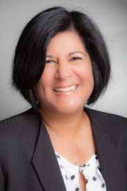 THE ARTIST: ALEJANDRA TOBON