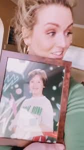 Aimee Mills's Instagram, Twitter & Facebook