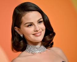 Happy birthday day Selena Gomez 🎊🎈...