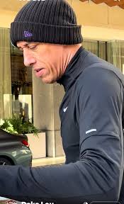 Aaron Bates' wife Lacey gives shoutout to Will Smith's spouse Cara for  designing Dodgers wives' World Series rings