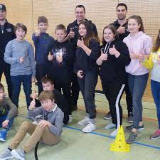 Mühldorf am inn befindet sich in bayern und hat aktuell 14.636 einwohner. Rosenheim Starbulls Besuchen Grund Und Mittelschule Rott Am Inn Starbulls Rosenheim