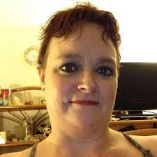 Shannon Harman's Instagram, Twitter & Facebook