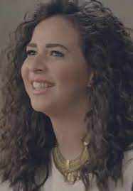 إيمي سمير غانم ، ممثلة كوميدية مصرية ، والدها هو الفنان القدير سمير غانم ، والدتها الفنانة القديرة دلال عبد العزيز ، و لديها أخت واحدة فقط و هي الفنانة و المغنية دنيا سمير غانم ، تحب إيمي الحيوانات بشدة و خاصةً الكلاب. Ø¥ÙŠÙ…ÙŠ Ø³Ù…ÙŠØ± ØºØ§Ù†Ù… Ø§Ù„Ø¯Ù‡Ù„ÙŠØ² Ù‚Ø§Ø¹Ø¯Ø© Ø¨ÙŠØ§Ù†Ø§Øª Ø§Ù„Ø³ÙŠÙ†Ù…Ø§ Ø§Ù„Ù…ØµØ±ÙŠØ© ÙˆØ§Ù„ÙÙ†Ø§Ù†ÙŠÙ†