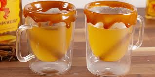 Generally, whiskey and coke are a good pair, and fireball's heat doesn't change that. 30 Best Fireball Recipes Food And Drinks With Fireball Whiskey Delish Com