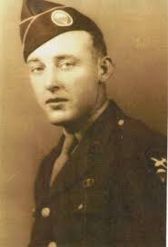 Oliver Clyde Saunders (1919-2010)