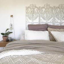 Personally, i've (slumber yard member kelsey) always had white sheets and white bedding. How To Keep Your White Sheets White