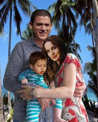 Wentworth Miller Photo Prison Break Family Scofield Prison Break Broken Families Prison