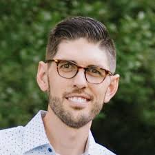 It doesn't suck getting to slide in a lunch date at work with John Ivie 🫶 