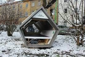 Schlafkapseln sollen ulmer obdachlose vor erfrieren schützen. This City In Germany Has Sleeping Pods To Protect The Homeless From The Cold At Night Bored Panda
