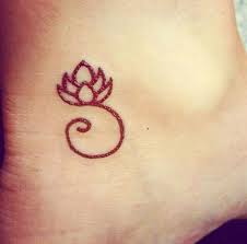 Adept is an award winning tattoo and body piercing studio with two locations located in the heart of halifax and bedford, ns. 20 Cute Small Meaningful Tattoos For Women Pretty Designs Henna Tattoo Designs Simple Simple Henna Tattoo Small Henna Designs